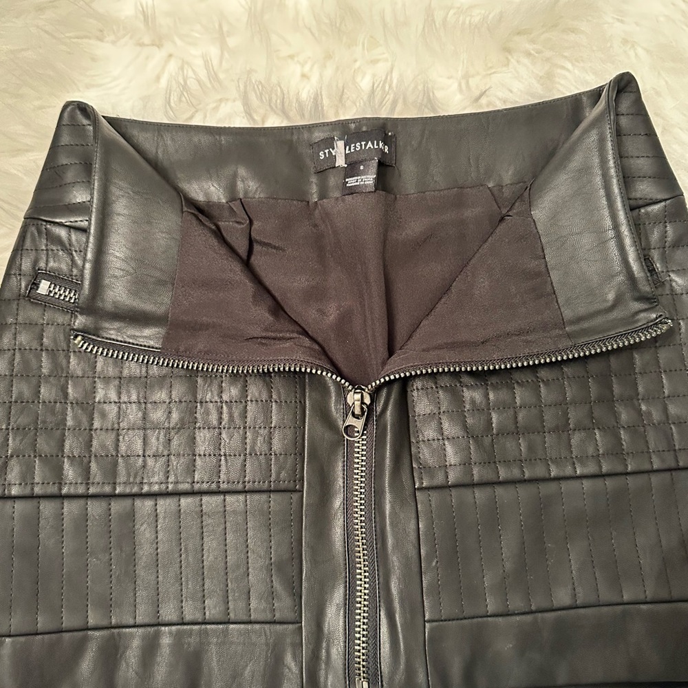 StyleStalker Skirt - Picture 4 of 5